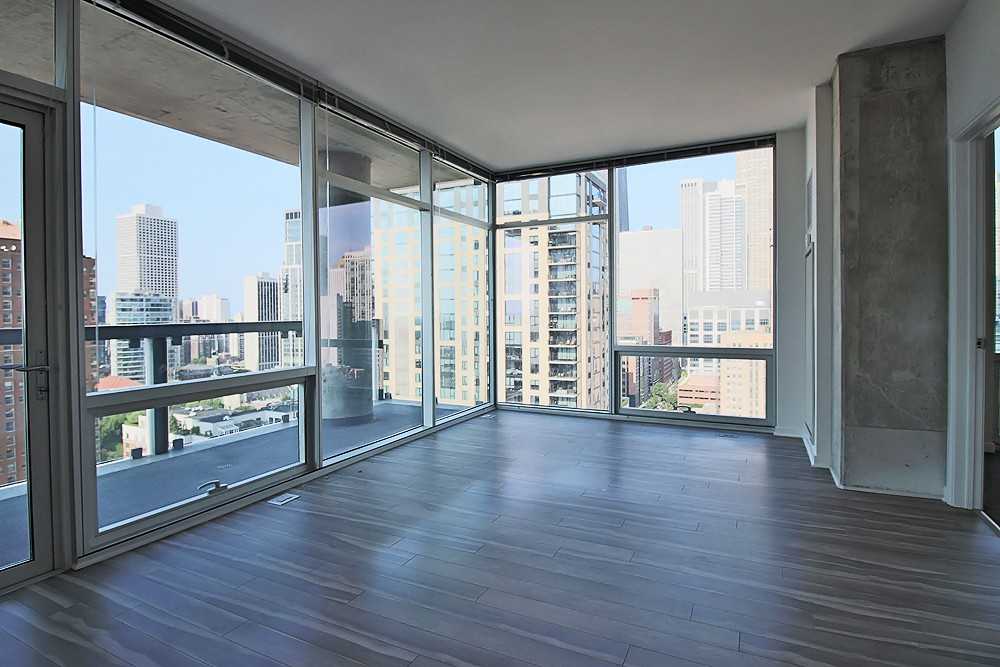 805 N La Salle Dr #1-2 - Photo 3 of 17