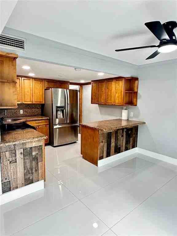 320 Sunshine Dr - Photo 6 of 14