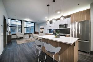 featured image of 29 S La Salle St #1-1