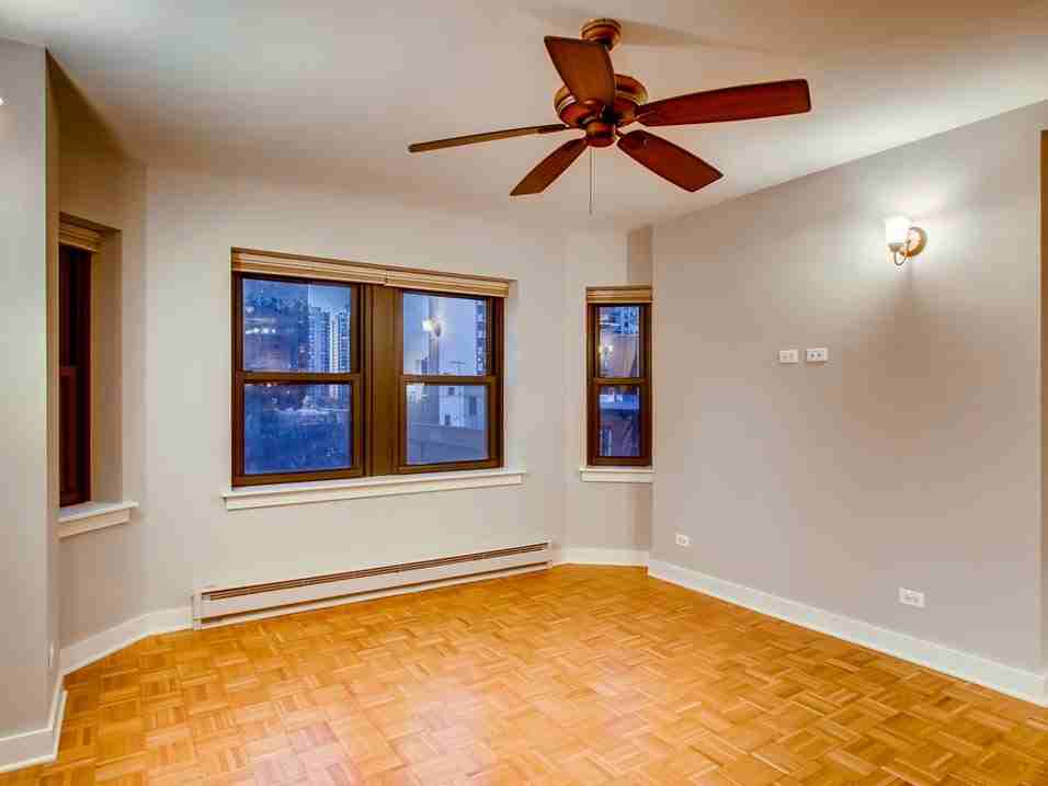 1400 N Lake Shore Dr #2-1 - Photo 2 of 13