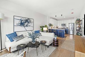 featured image of 633 W North Ave #3-3