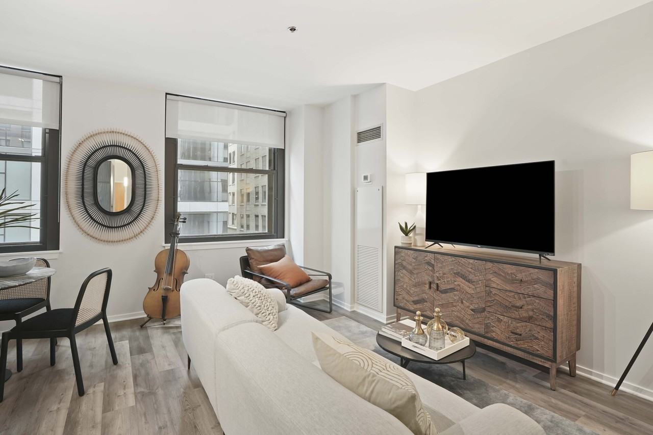 182 W Lake St #1-1 - Photo 4 of 19