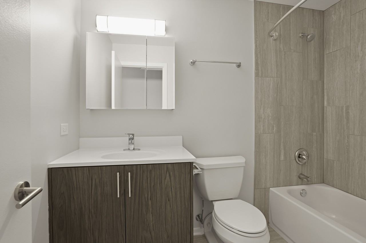 182 W Lake St #3-2 - Photo 6 of 23