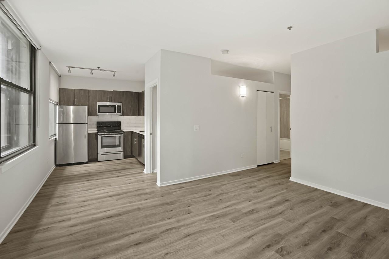 182 W Lake St #3-2 - Photo 7 of 23