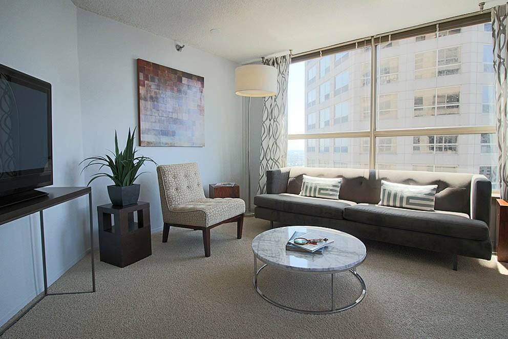 555 W Madison St #11-13 - Photo 3 of 22