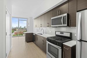 featured image of 905 N Orleans St