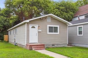 featured image of 2507 Roanoke Ave