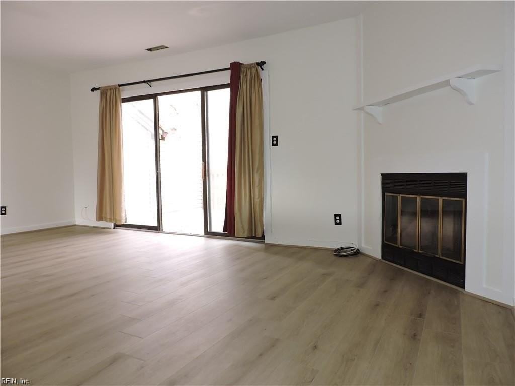 208 Misty Point Ln - Photo 5 of 18