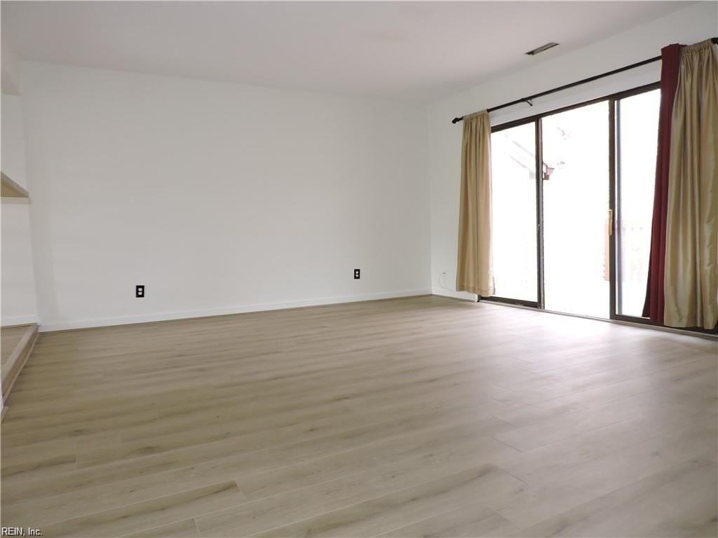 208 Misty Point Ln - Photo 6 of 18