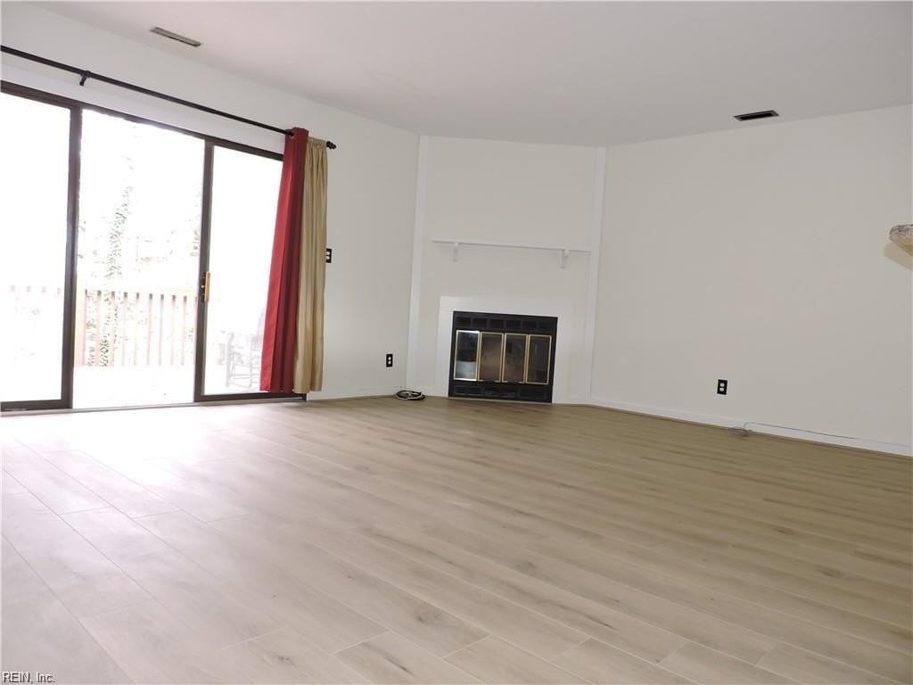 208 Misty Point Ln - Photo 7 of 18