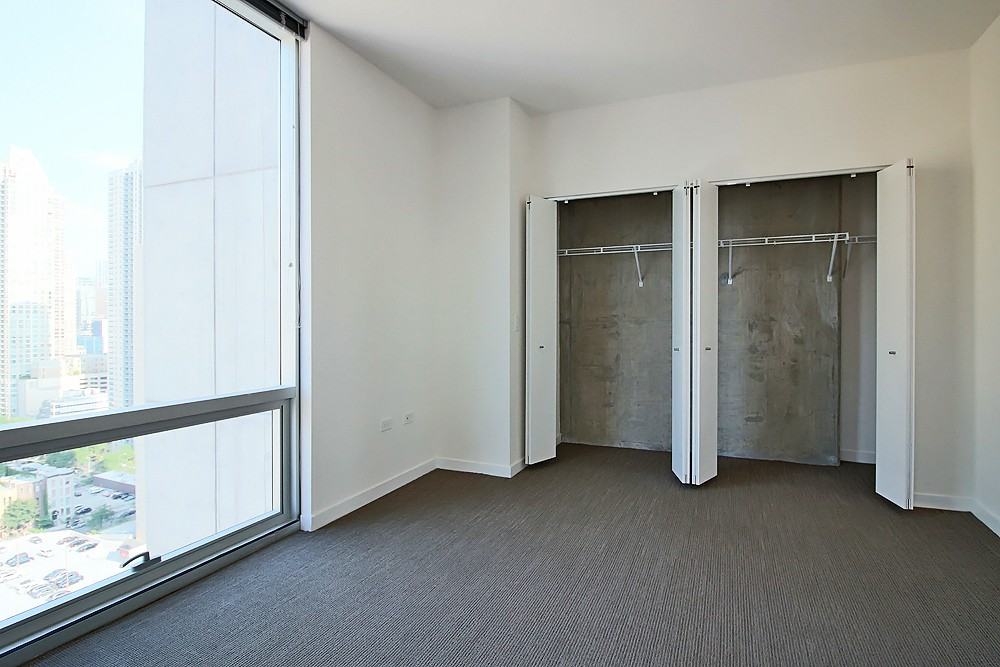 805 N La Salle Dr #1-2PH - Photo 6 of 17