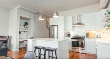 featured image of 676 N La Salle Dr #3-2