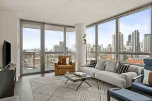 featured image of 365 N Halsted St #3-3PH