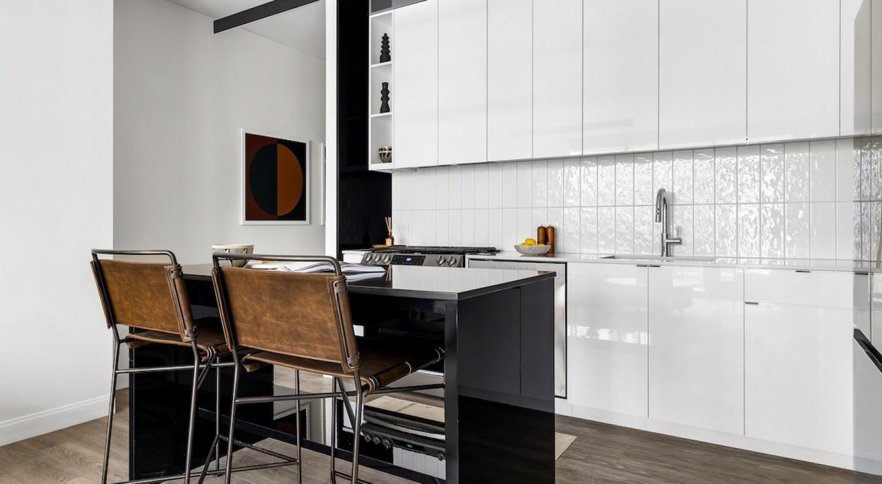 741 N Wells St #1-1 - Photo 4 of 18