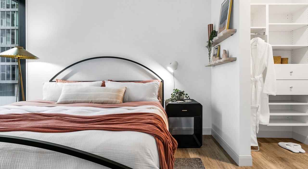 218 E Grand Ave #2-2 - Photo 5 of 19