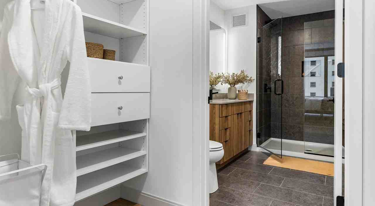 218 E Grand Ave #2-2DEN - Photo 6 of 20