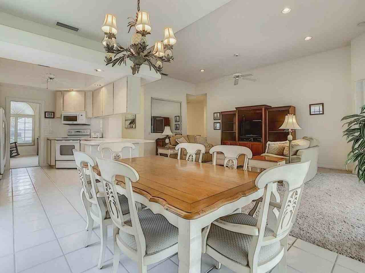 8533 Se Palm Hammock Ln - Photo 6 of 39