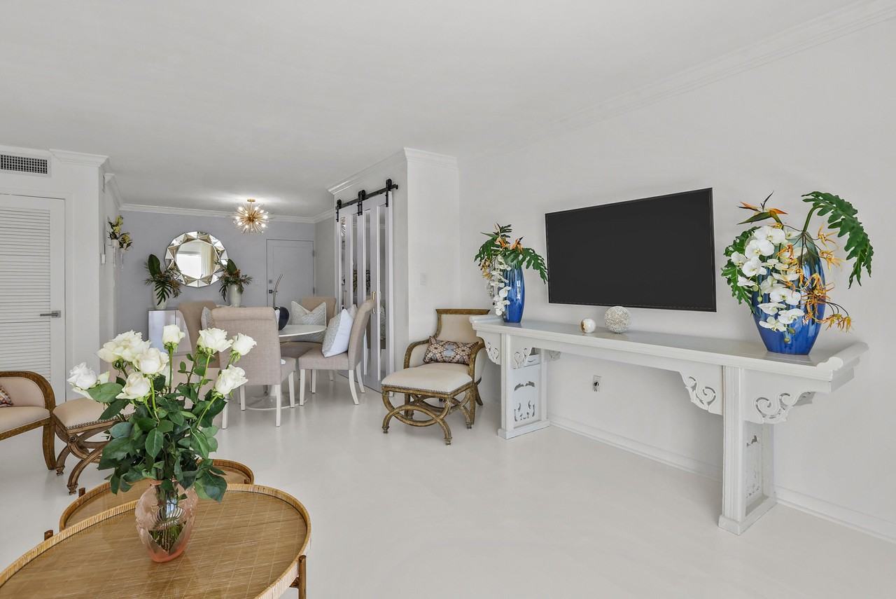 170 North Ocean Boulevard #605 - Photo 7 of 36