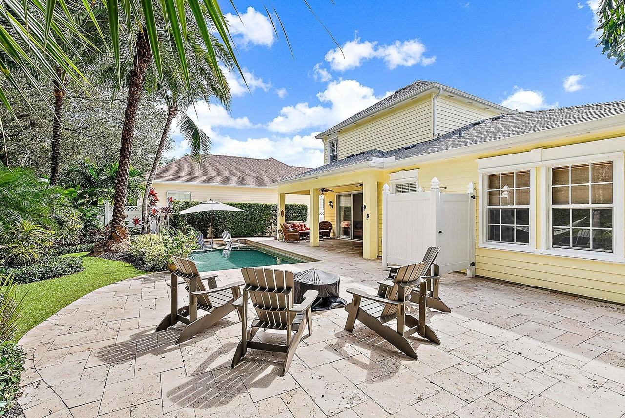 140 Sweet Bay Cir - Photo 5 of 36