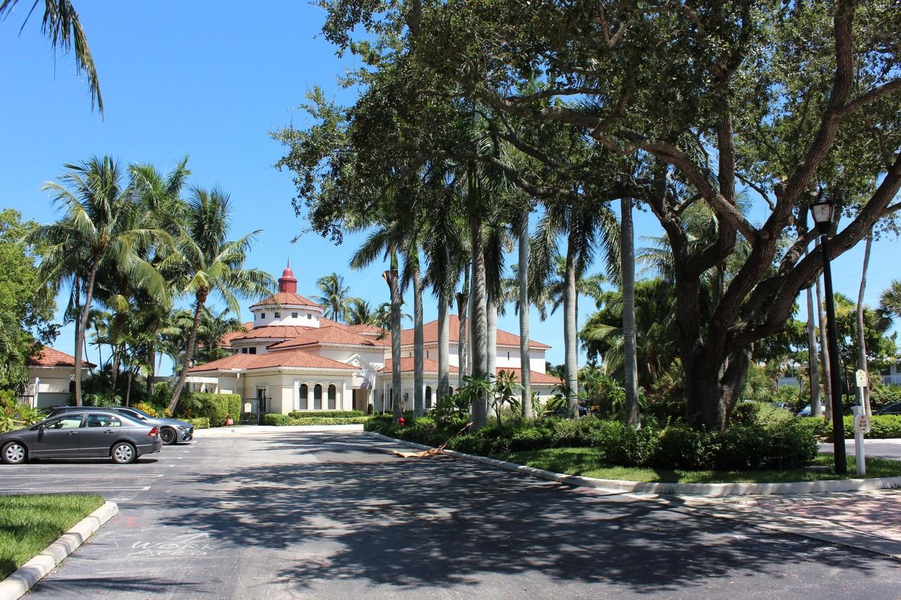 3302 Tuscany Way - Photo 2 of 50