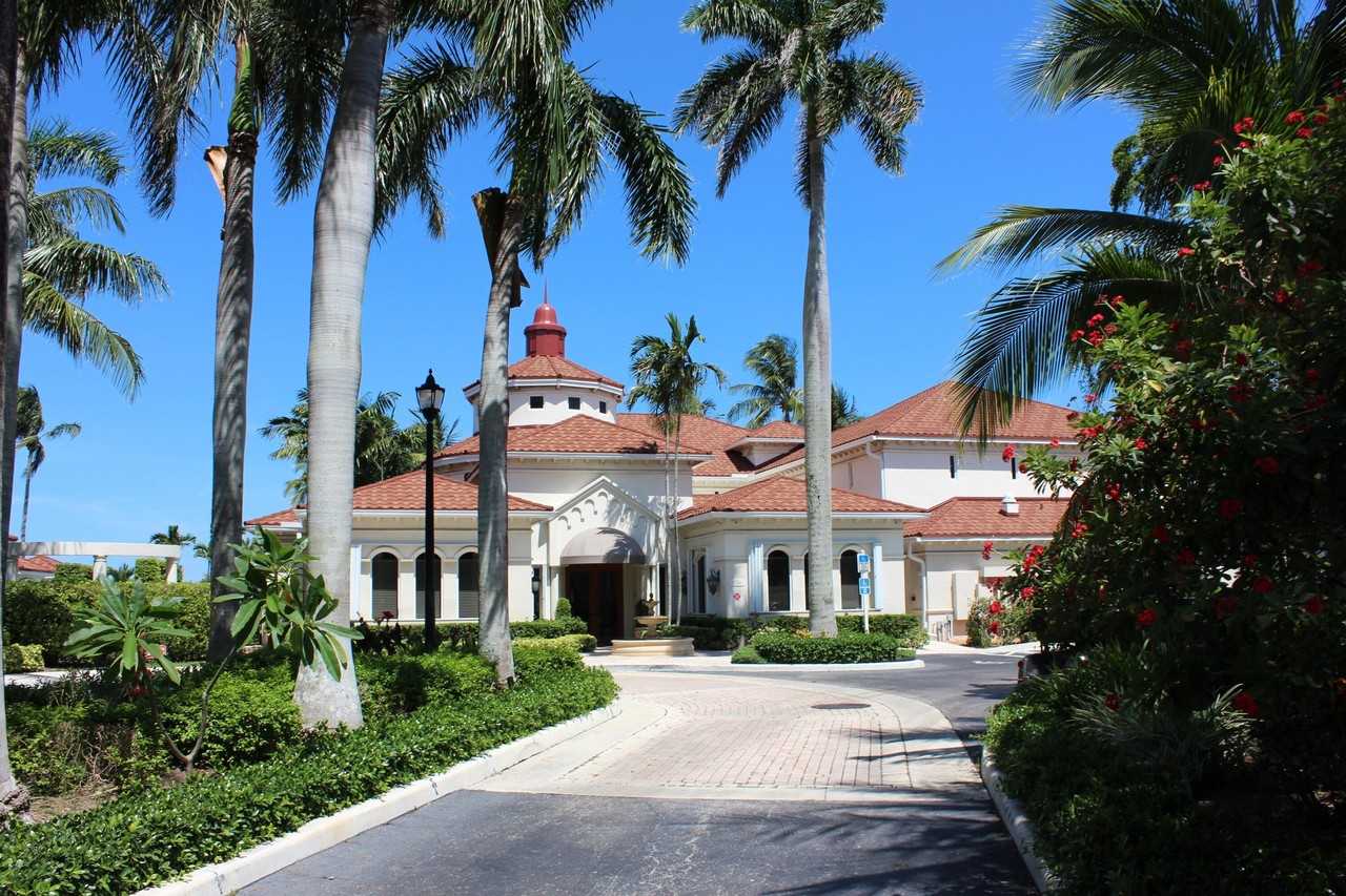 3302 Tuscany Way - Photo 3 of 50