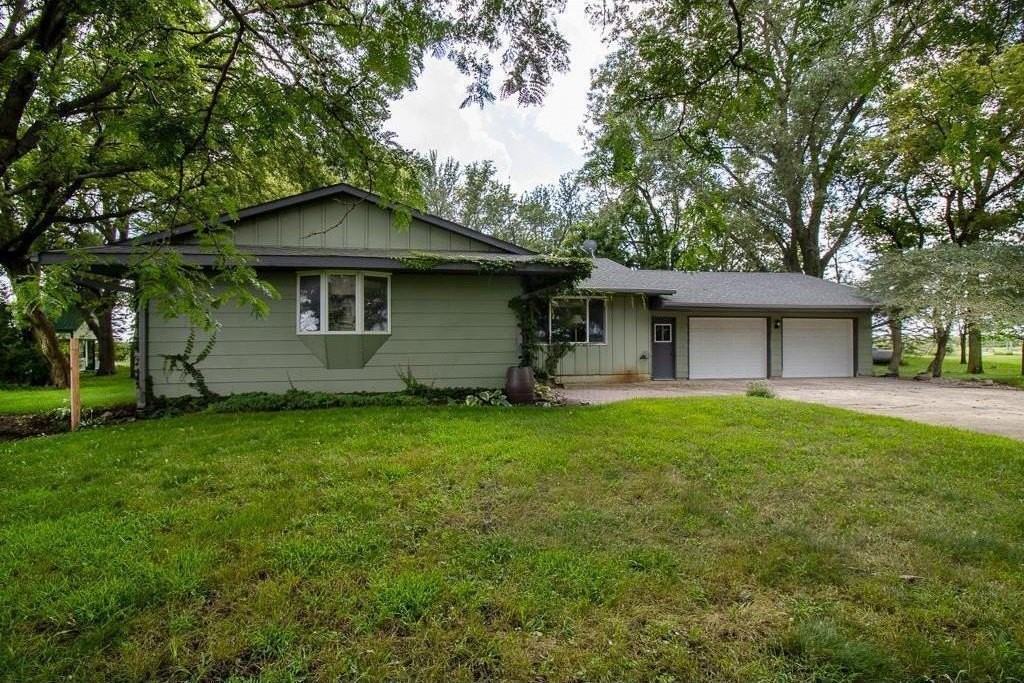 11197 608th Avenue - Photo 2 of 48