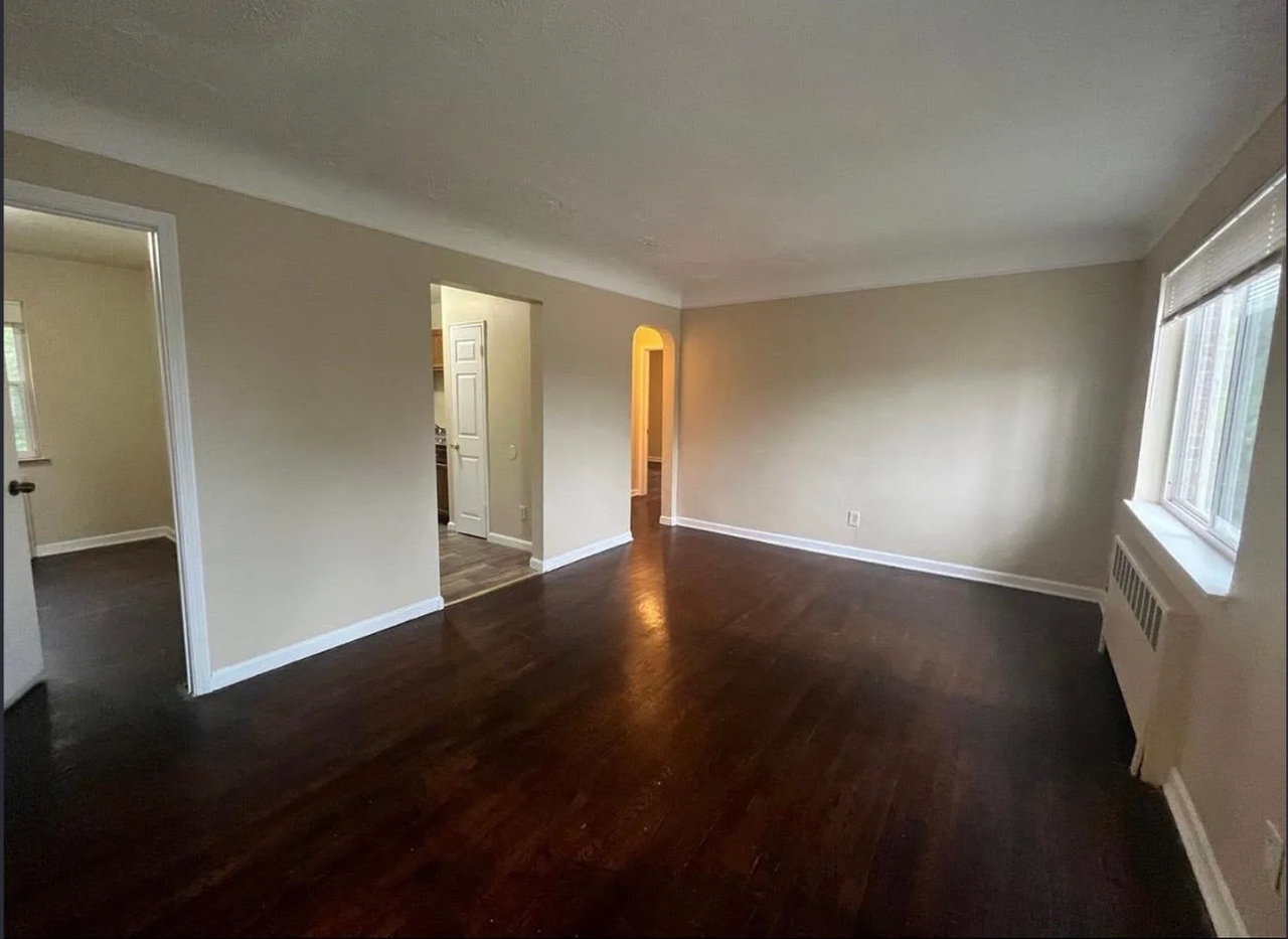 153 Glenridge Pl - Photo 2 of 8