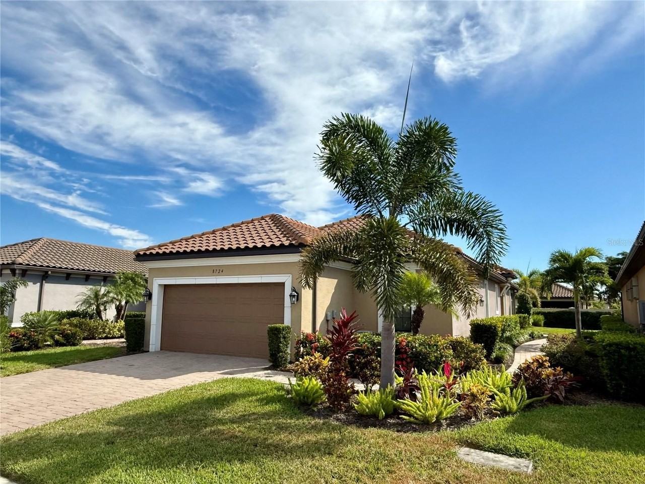 8724 Bellussi Dr - Photo 2 of 50