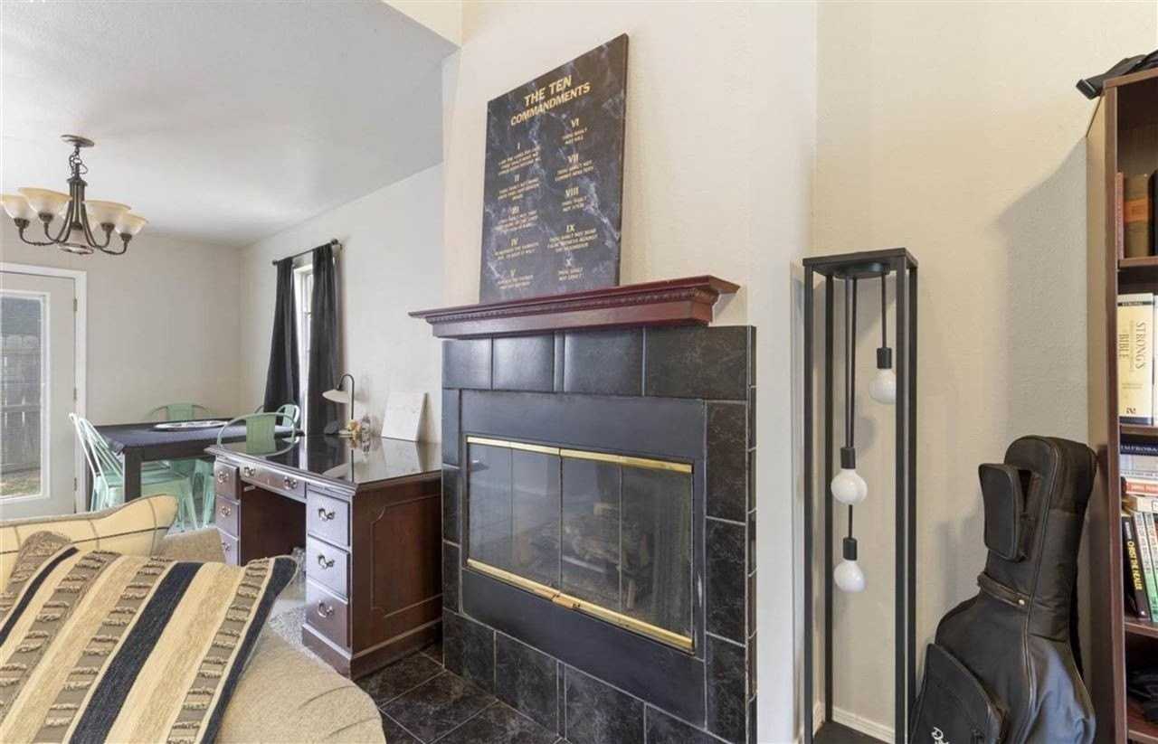 2209 Post Oak Dr - Photo 6 of 36