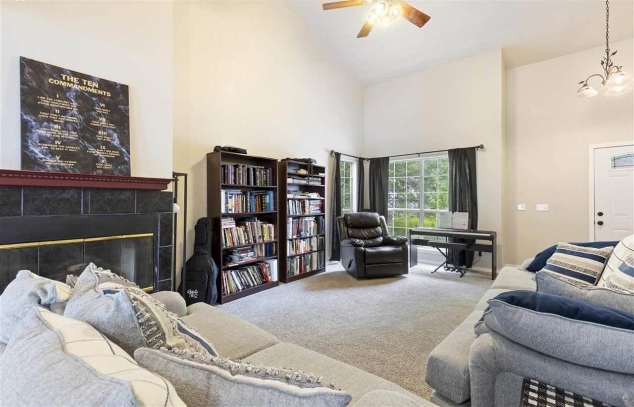 2209 Post Oak Dr - Photo 7 of 36