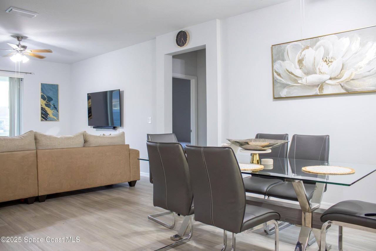 843 Sorrel St Nw - Photo 2 of 8