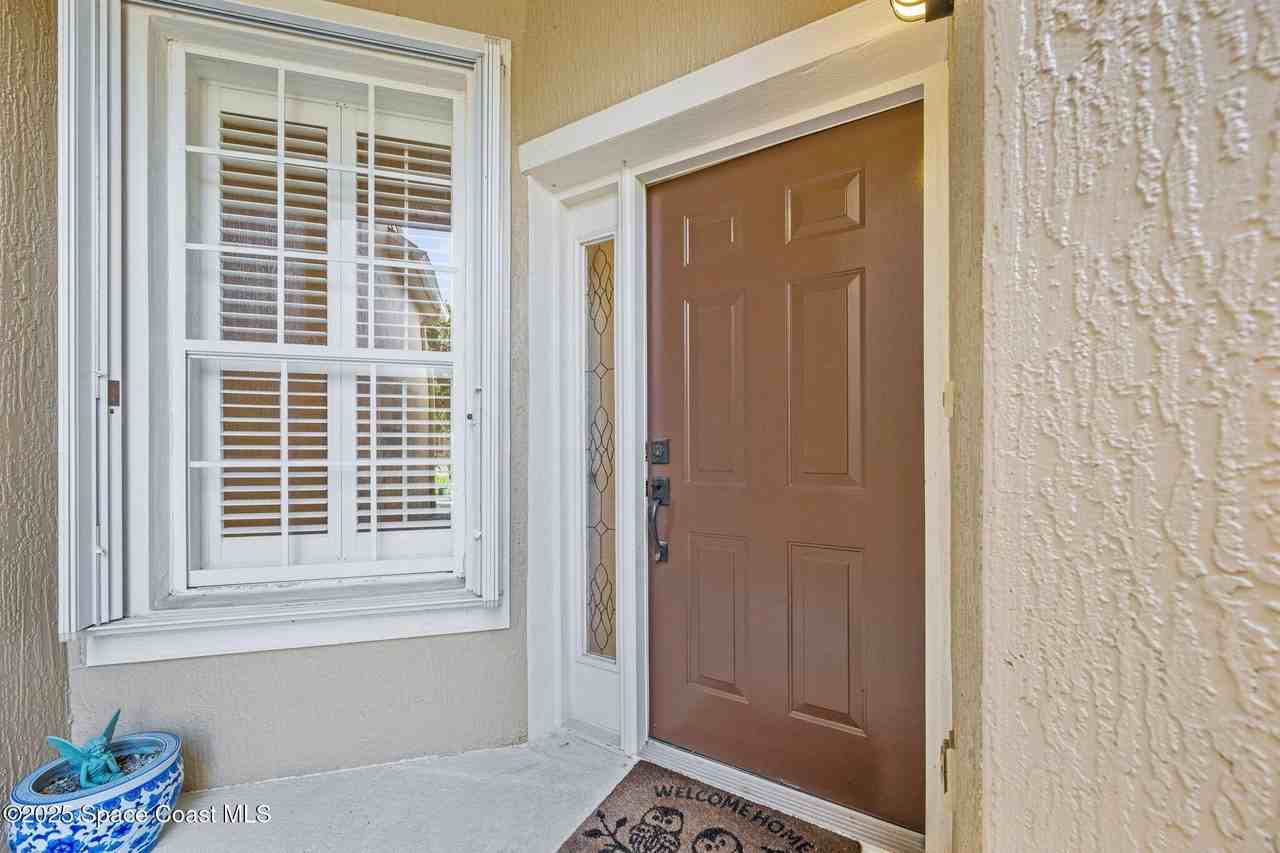 501 Trotter Ln Apt 101 #101 - Photo 3 of 40