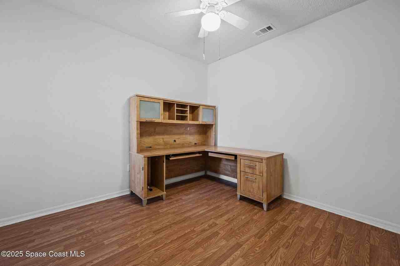 501 Trotter Ln Apt 101 #101 - Photo 7 of 40