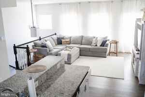 featured image of 36046 Auburn Way