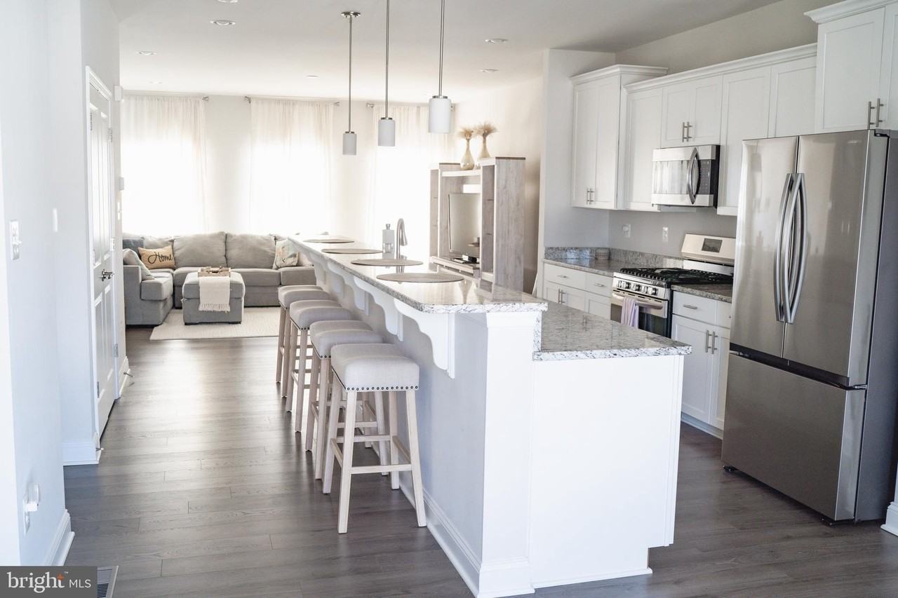 36046 Auburn Way - Photo 6 of 50