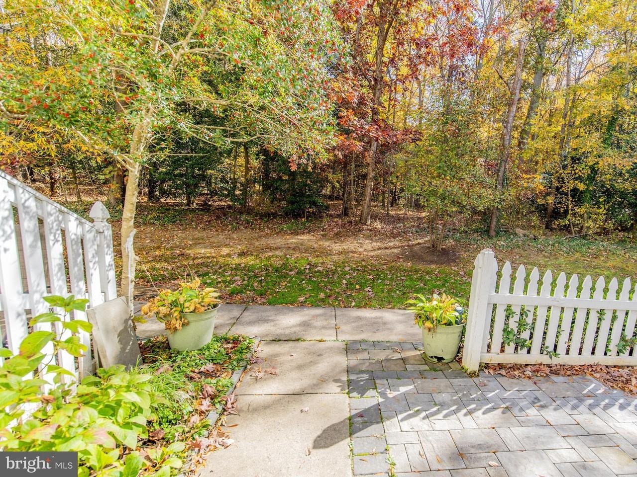 40 Amberstone Ct Apt N - Photo 5 of 37