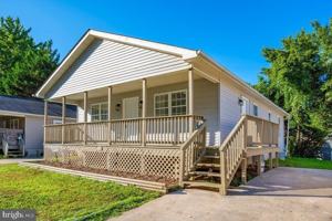 featured image of 426 Washington St