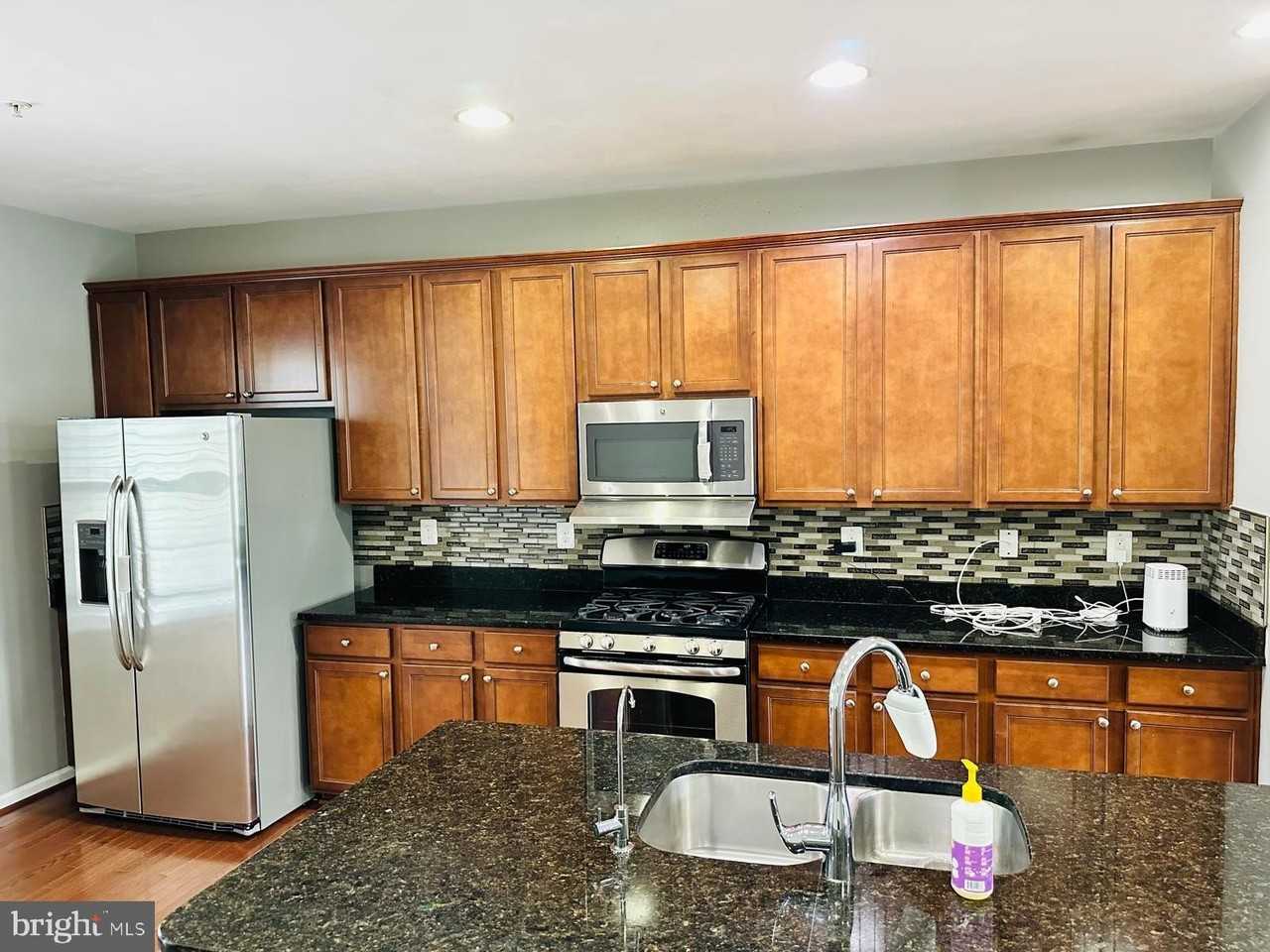 6764 Green Mill Way - Photo 3 of 14