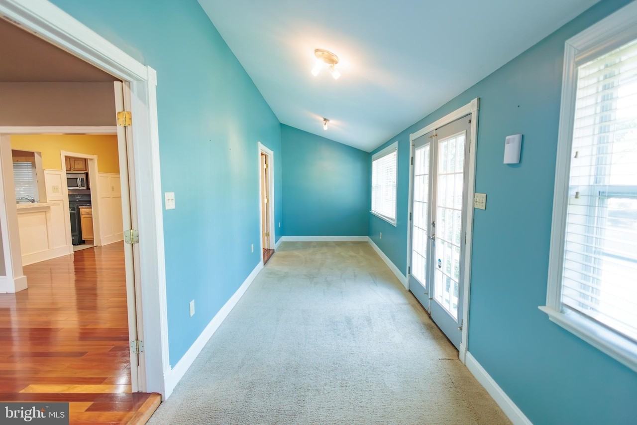 210 Deptford Road - Photo 6 of 25