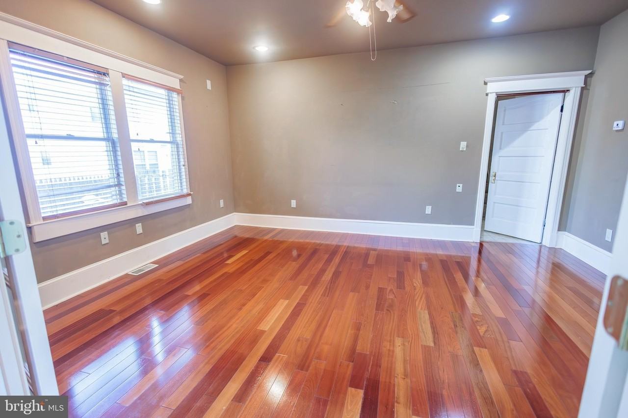 210 Deptford Road - Photo 7 of 25