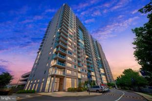 901 N Penn St Unit F1206 #F1206 - Photo 1 of 1