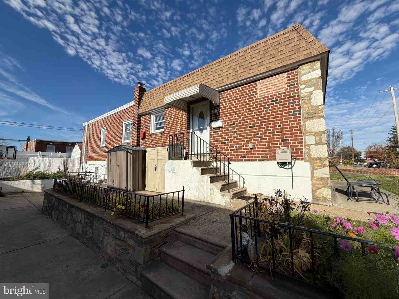 2018 Greymont St Unit B #B - Photo 2 of 16