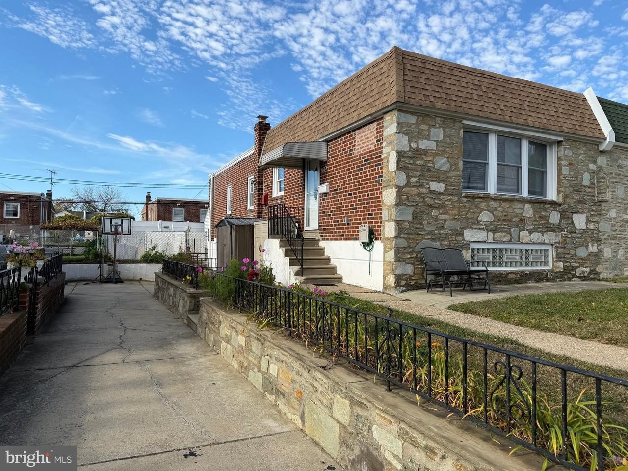 2018 Greymont St Unit B #B - Photo 3 of 16