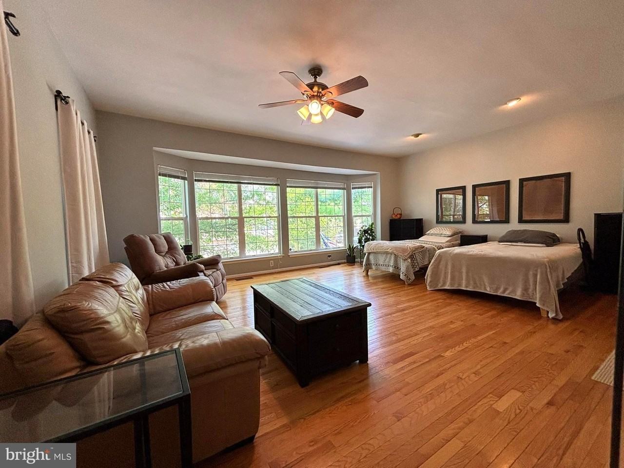 6659 Patent Parish Ln - Photo 3 of 16