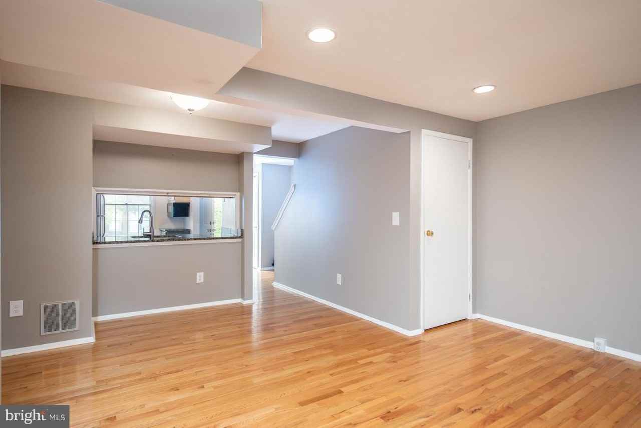 2811 Middleboro Dr - Photo 5 of 28