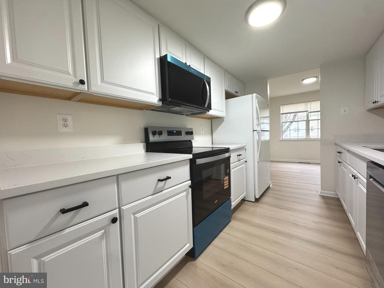 7734 Trevino Ln - Photo 5 of 26