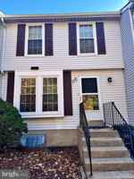 featured image of 102 Essex St