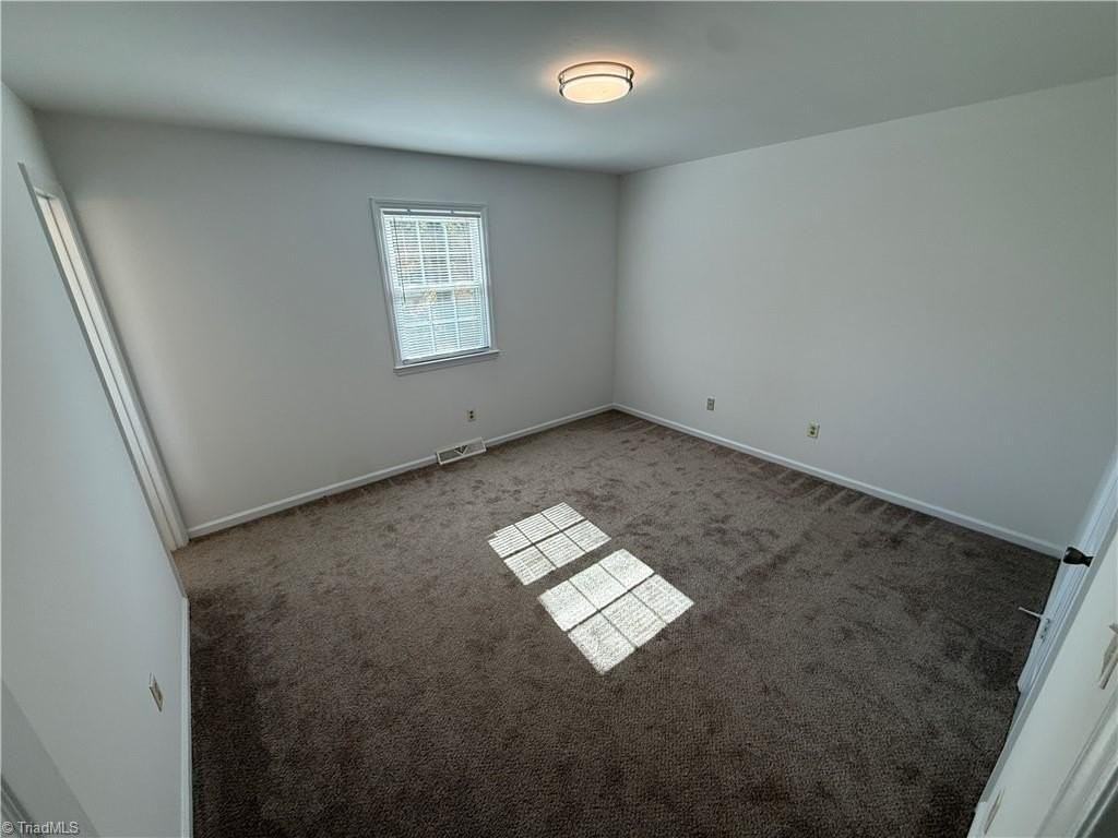 1688 Guilford Dr - Photo 7 of 12