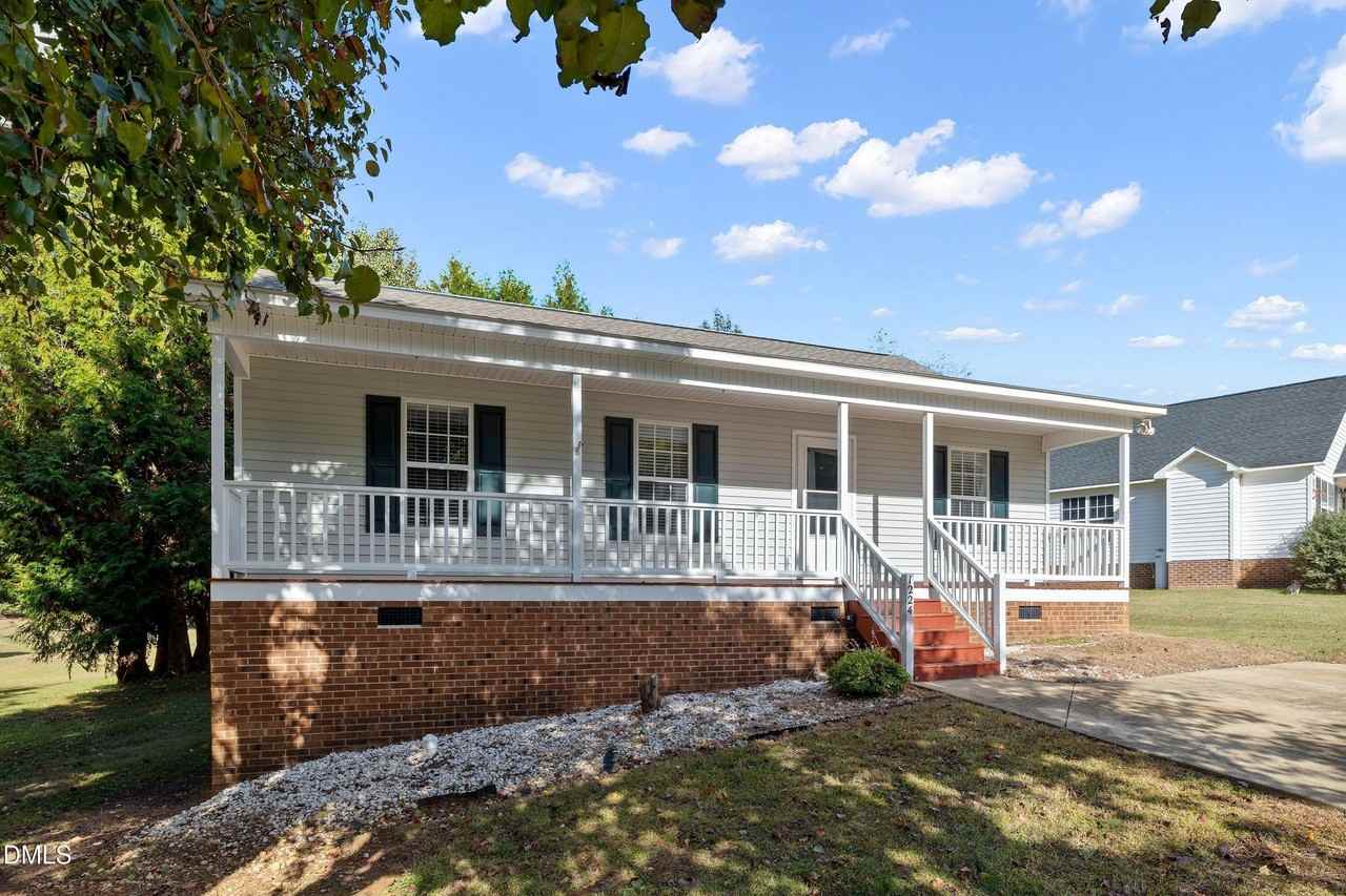 1224 Grovewood Drive - Photo 3 of 38