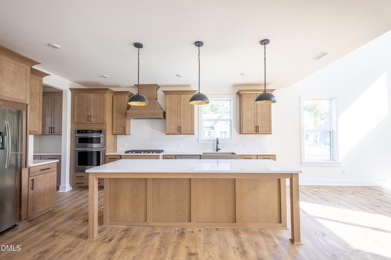 2001 Skipping Stone Dr - Photo 4 of 41